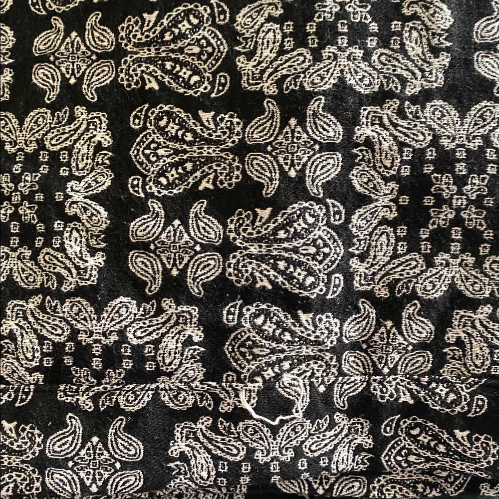 PacSun Black and White Paisley Jacket - Picture 11 of 11